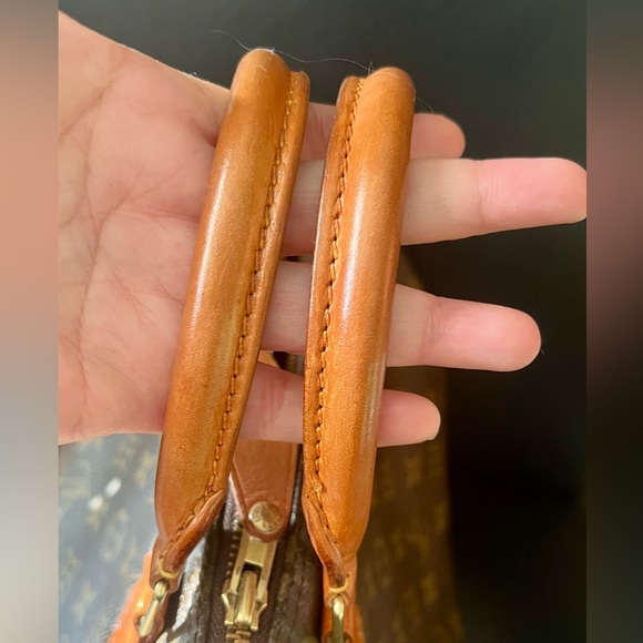 Auth Louis Vuitton Monogram Speedy 30 with Lock and Key - Picture 5 of 15